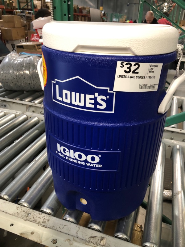 Photo 3 of **MISSING DISPENSOR***Lowe's 5-Gallon (s) Beverage Cooler