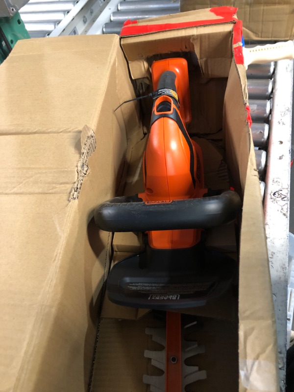 Photo 3 of **no battery**BLACK+DECKER 40V MAX Cordless Hedge Trimmer with Battery, 2.0-Ah (LHT2436B & LBX2040)