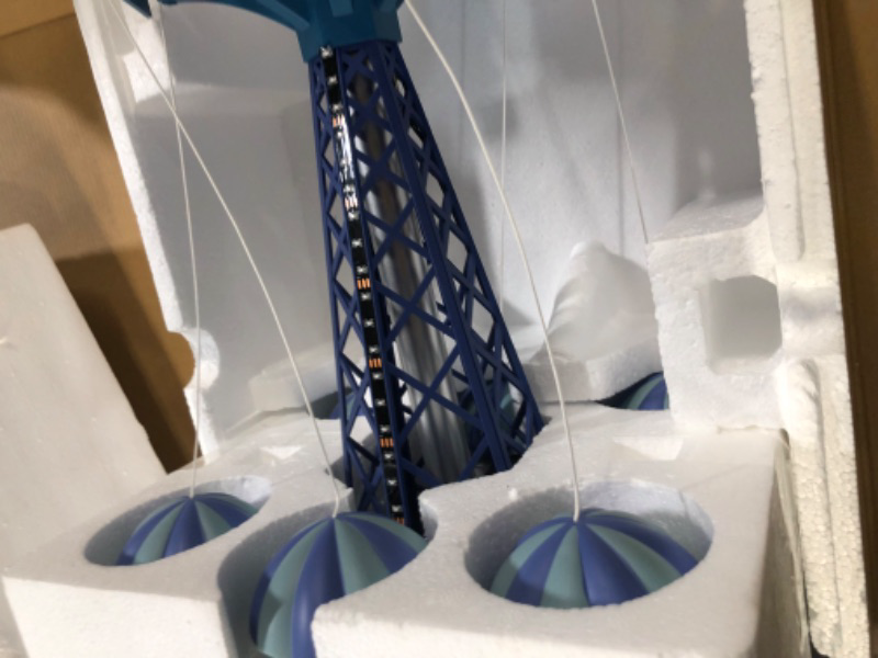 Photo 1 of * light does not work * sold for parts/repair *
Lemax 34634 Snowflake Paradrop Carnival Ride Amusement Park Christmas Village