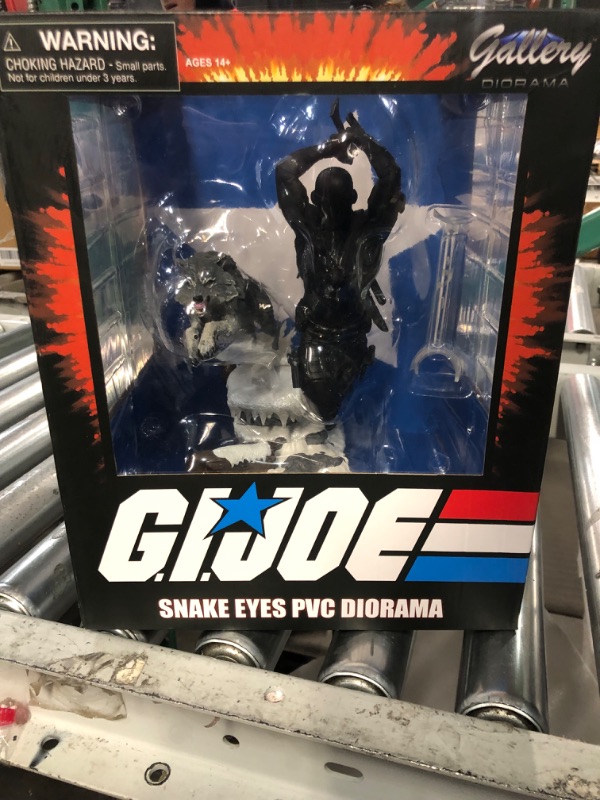 Photo 6 of DIAMOND SELECT TOYS G.I. Joe Gallery: Snake Eyes PVC Statue, Multicolor 11 inches