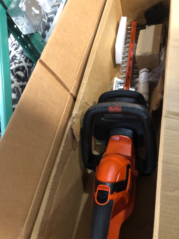 Photo 1 of ***POWERS ON - DAMAGED - SEE PICTURES***
BLACK+DECKER 40V MAX* Lithium-Ion 22-Inch Cordless Hedge Trimmer (LHT2240)