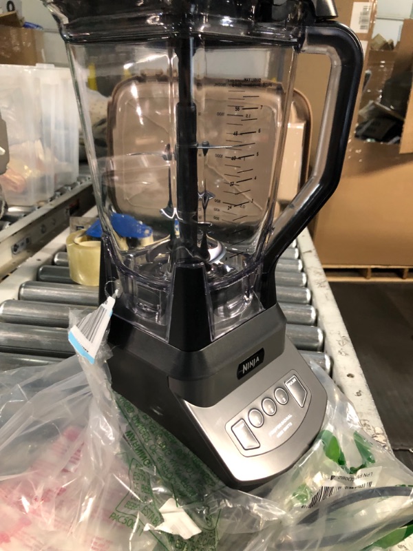 Photo 3 of **PARTS ONLY DOES NOT FUNCTION**
Ninja NJ601AMZ Professional Blender