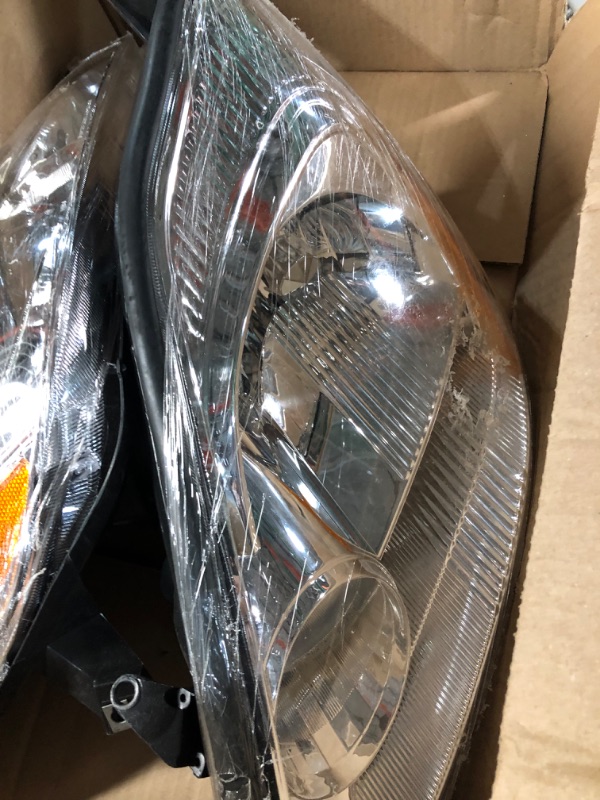 Photo 2 of AUTOSAVER88 Headlight Assembly Compatible with 03 04 05 06 07 Accord OE Headlamp Replacement Chrome Housing Clear Lens OE - Chrome/Amber/Clear