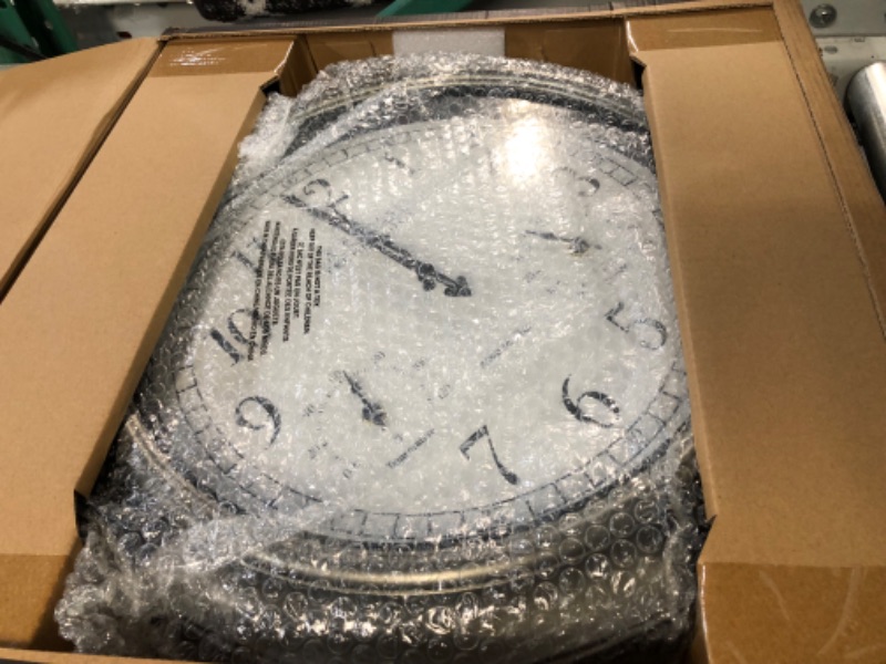 Photo 4 of * dial holders damaged * sold for parts * repair * 
La Crosse Technology 404-00237-INT 18" Atomic Outdoor Clock with Thermometer & Hygrometer