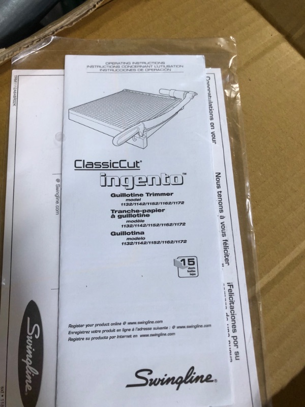 Photo 3 of ***see notes****Swingline Paper Trimmer, Guillotine Paper Cutter, 12" Cut Length, 15 Sheet Capacity, ClassicCut Ingento (1132)