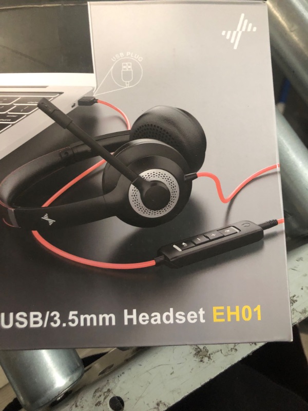 Photo 2 of USB Headset with Mic for PC