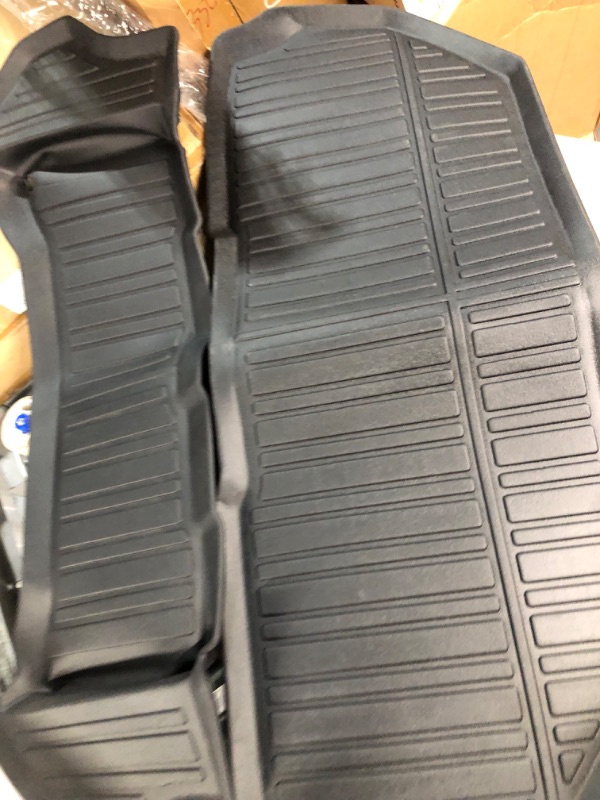 Photo 1 of 2 VEHICLE FLOOR MATS
