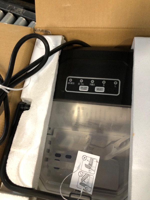 Photo 2 of **NONREFUNDABLE**FOR PARTS OR REPAIR**SEE NOTES**
Silonn Ice Maker Countertop, Portable Ice Machine with Carry Handle, Self-Cleaning Ice Makers with Basket and Scoop, 9 Cubes in 6 Mins, 26 lbs per Day, Ideal for Home, Kitchen, Camping, RV Balck