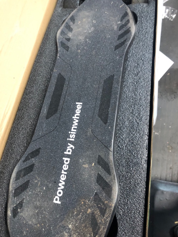 Photo 1 of [FOR PARTS, READ NOTES]
isinwheel V8 Electric Skateboard with Remote, 1200W Dual Brushless Motor,[Top Speed 30 
NONREFUNDABLE