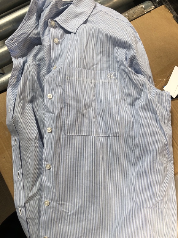 Photo 1 of Calvin Klein Men's Dress Shirts Regular Fit Large Blue