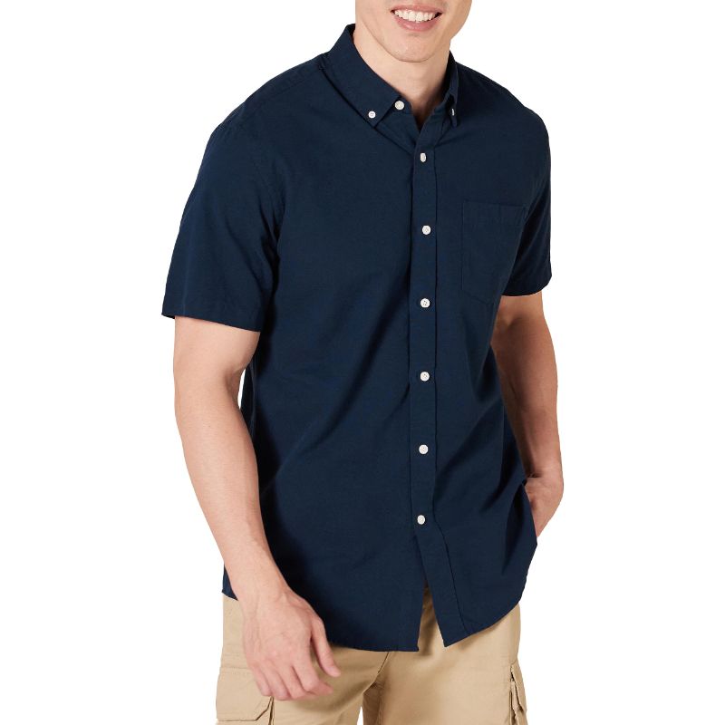 Photo 1 of Amazon Essentials Men's Regular-Fit Short-Sleeve Pocket Oxford Shirt Small Navy