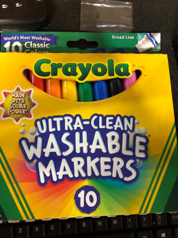 Photo 2 of Crayola Ultraclean Broadline Classic Color Max Washable Markers (10 Count), 