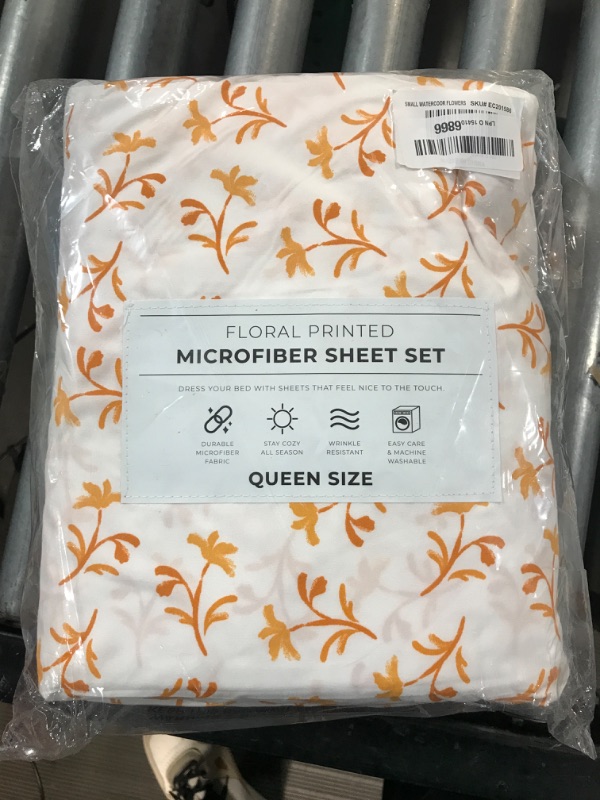 Photo 2 of (READ NOTES) Great Bay Home 4-Piece Floral Print Ultra-Soft Microfiber Sheet Set. Wrinkle Free, Comfortable, All-Season Bed Sheets. (Queen, Small Watercolor Flowers) Queen Small Watercoor Flowers