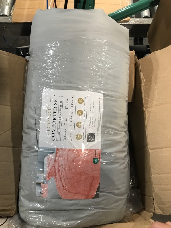 Photo 1 of (READ NOTES) JOLLY VOUGE COMFORTER SET QUEEN GREY/PINK
