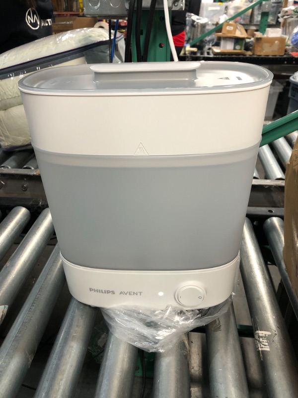 Photo 1 of (READ NOTES) Philips AVENT Advanced Electric Steam Sterilizer, SCF291/00 Electric Sterilizer Without dryer