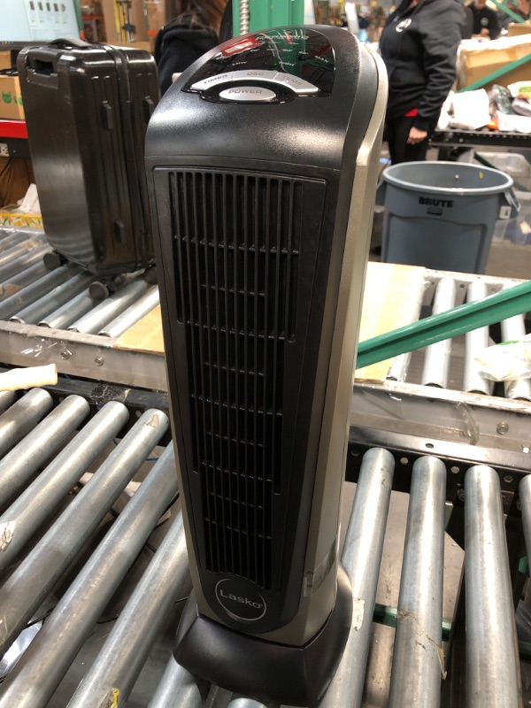 Photo 2 of (READ NOTES) Lasko Products Lasko 1500 Watt 2 Speed Ceramic Oscillating Tower Heater with Remote