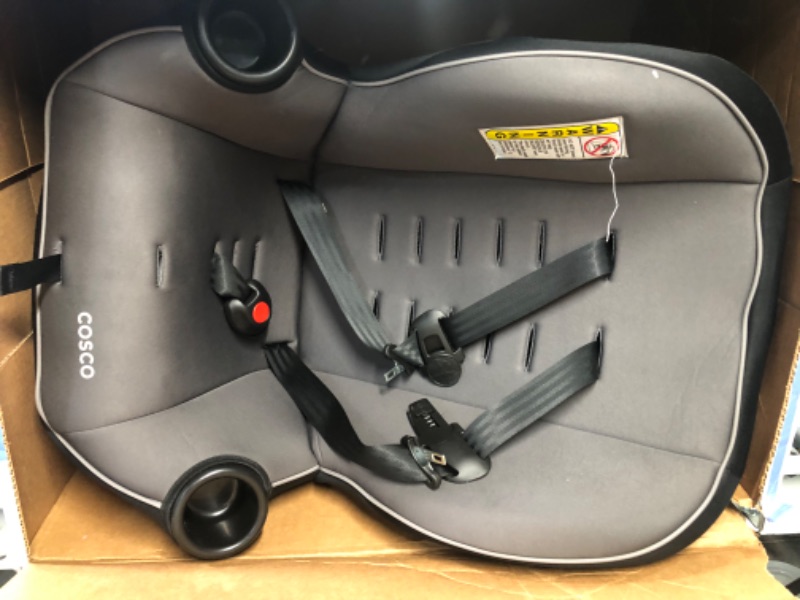 Photo 2 of (READ NOTES) Cosco Onlook 2-in-1 Convertible Car Seat, Rear-Facing 5-40 pounds and Forward-Facing 22-40 pounds and up to 43 inches, Black Arrows