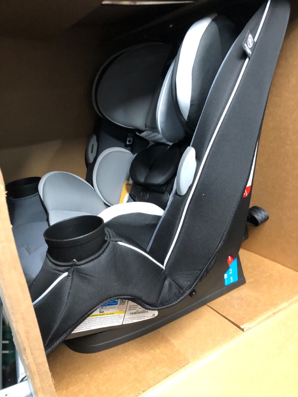 Photo 4 of *COLOR IS DIFFERENT* Safety 1st Grow and Go All-in-One Convertible Car Seat, Rear-facing 5-40 pounds, Forward-facing 22-65 pounds, and Belt-positioning booster 40-100 pounds, Carbon INK