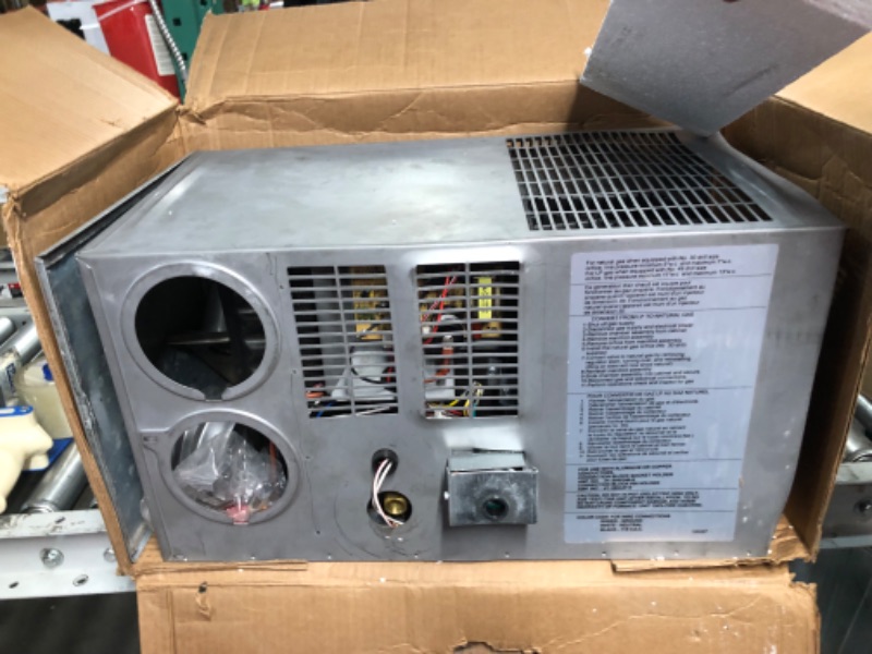 Photo 1 of ***NOT FUNCTIONAL - FOR PARTS - NONREFUNDABLE - SEE COMMENTS***
Suburban 40,000 BTU Heavy-Duty Park Model