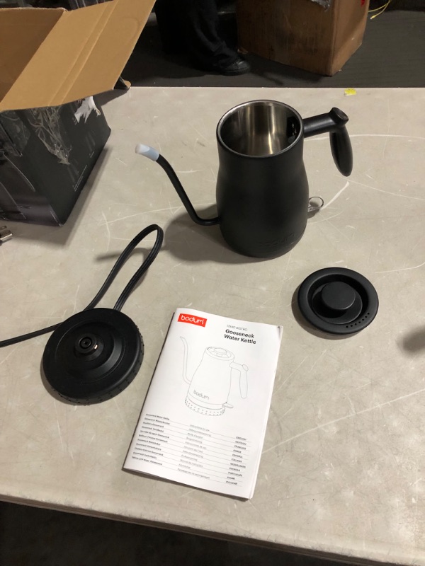 Photo 2 of ***USED - DIRTY - POWERS ON - UNABLE TO TEST FURTHER***
Bodum 11940-01US Bistro Gooseneck Electric Water Kettle, 34 Ounce, Black 