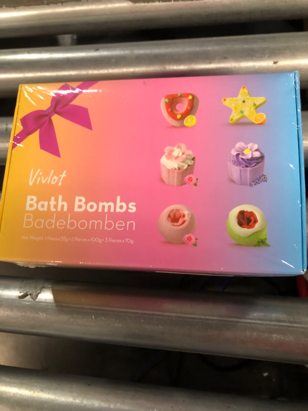 Photo 3 of Bath Bombs for Women, 6 pcs Aromatherapy Bath Bomb Gift Set, Bubble Bathbombs for Girls, for Mother's Day, Rich in Essential Oils, 