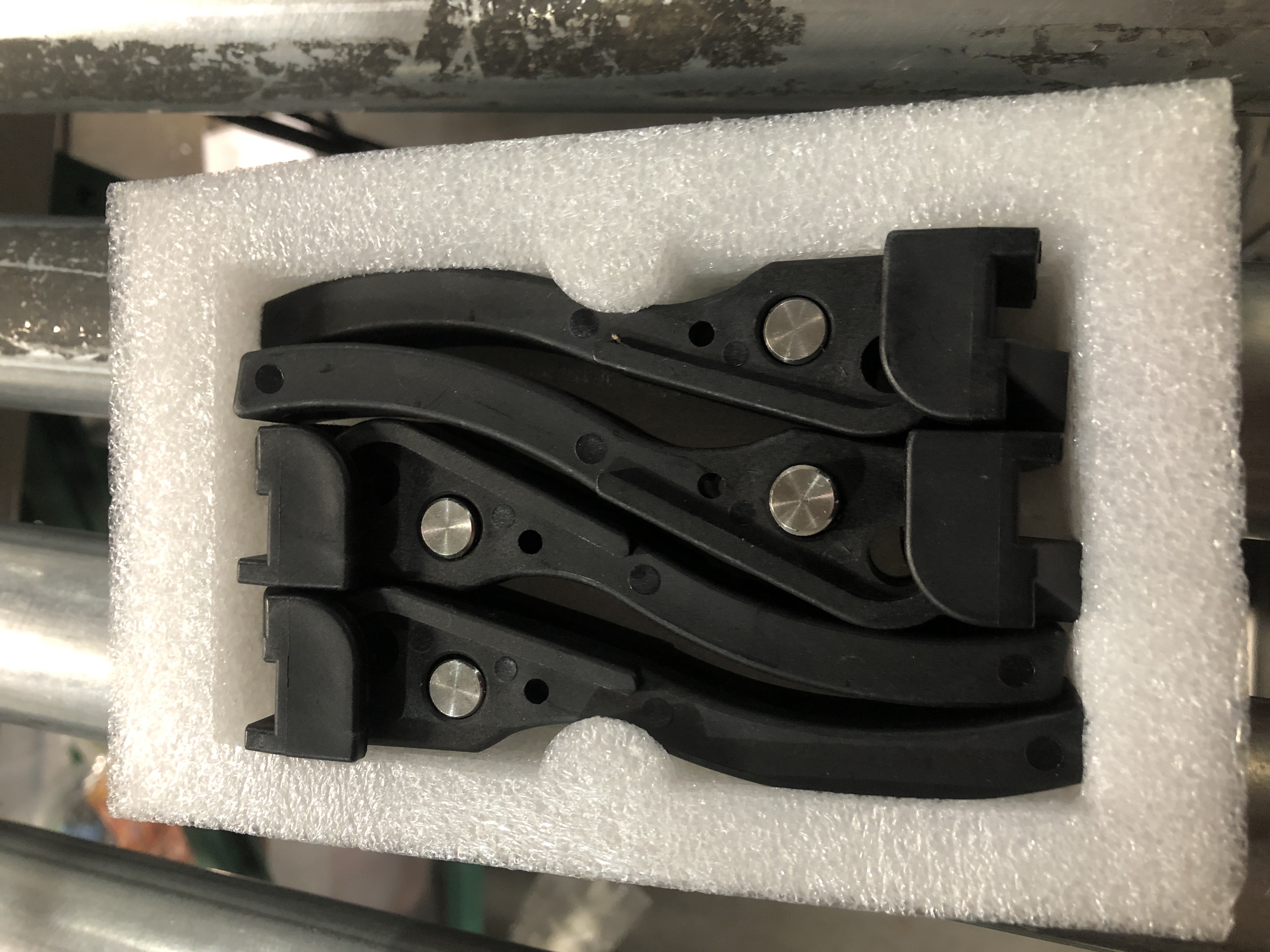 Photo 1 of Lotyjonkk Universal Replacement Parts for Hard Folding or Soft Folding Truck Bed Tonneau Cover-4pcs* Rear Clamp