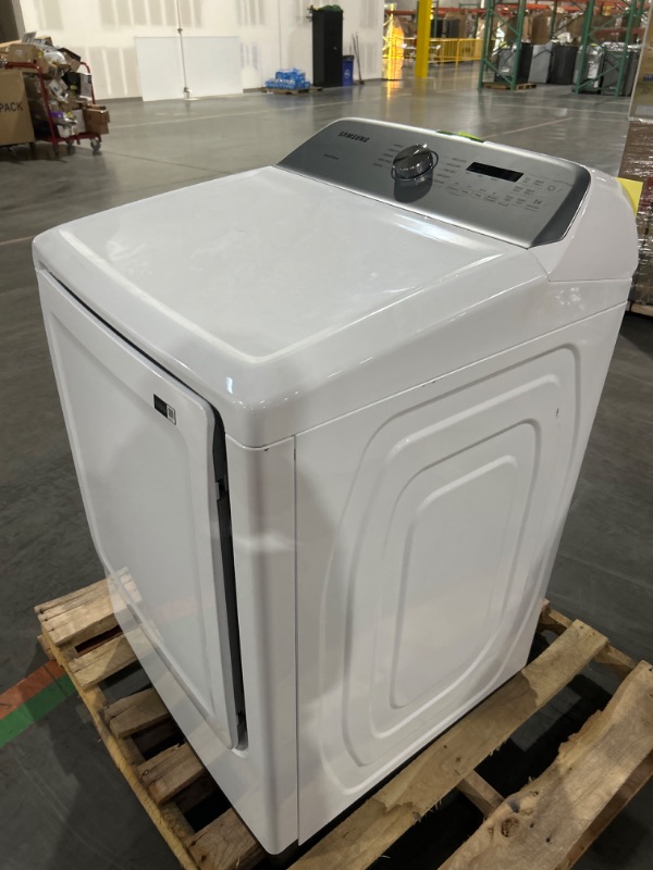 Photo 1 of Samsung 7.4-cu ft Reversible Side Swing Door Gas Dryer (White)