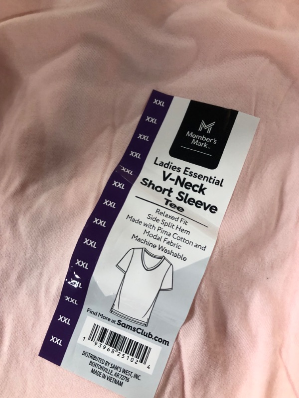 Photo 1 of Member's Mark Ladies Short Sleeve V-Neck Tee (2 pack XXL and M)
