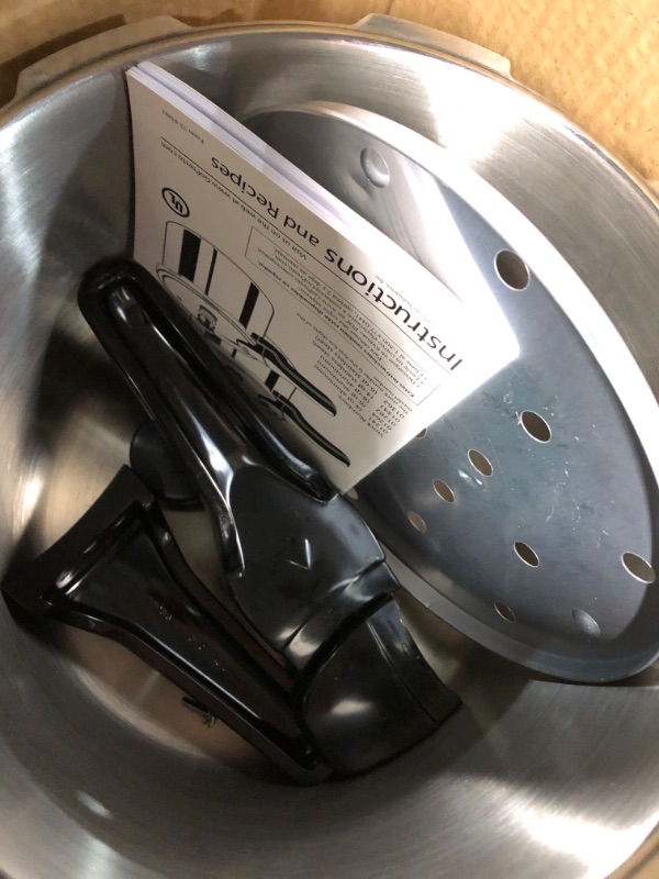 Photo 2 of **NONREFUNDABLE**FOR PARTS OR REPAIR**SEE NOTES**
Presto 01362 6-Quart Stainless Steel Pressure Cooker 6 qt Cooker