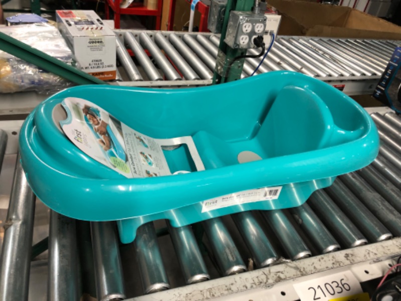 Photo 3 of **MISSING SLING** The First Years Sure Comfort Deluxe Newborn to Toddler Tub, Teal Aqua