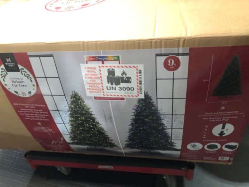 Photo 5 of **USED BUT APPEARS NEW**  Member's Mark 9' 1,000 LED Pre-Lit Bristle Fir Christmas Tree