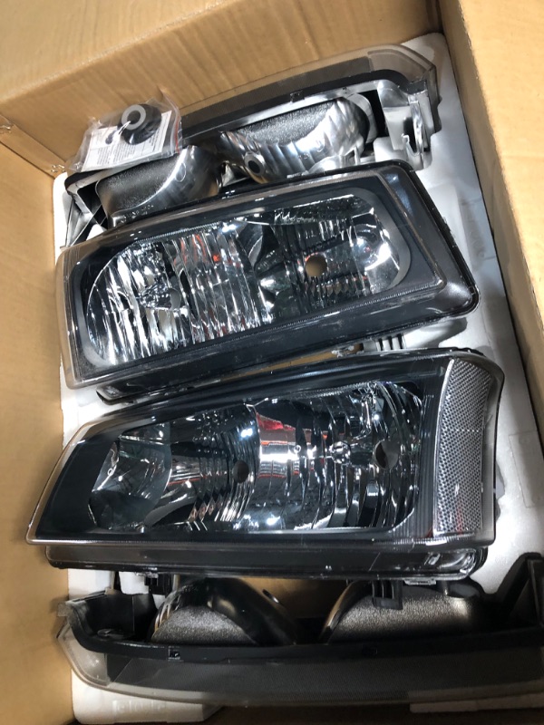 Photo 2 of DNA MOTORING HL-OH-CS03-4P-CH-AM Chrome Amber Headlights Compatible with 2003-2006 Chevy Silverado/Avalanche Fit Models without Factory Cladding Chrome / Amber