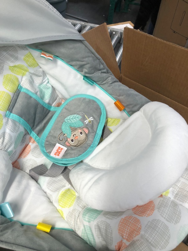 Photo 4 of Bright Starts Comfy Baby Bouncer Soothing Vibrations Infant Seat 