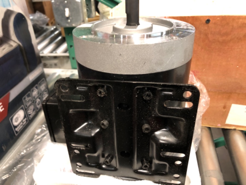 Photo 1 of 1HP Electric Motor Single Phase TEFC CW/CCW 60HZ, 3450RPM, IP55,115/230V, 5/8"Shaft Diameter 1HP TEFC - UNABLE TO TEST** 