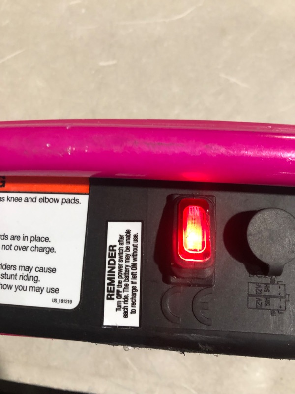 Photo 4 of ***POWERS ON - UNABLE TO TEST FURTHER***
 Razor E100 Electric Scooter - Pink