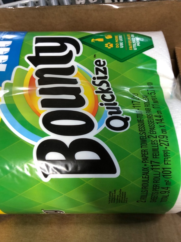 Photo 3 of Bounty Quick Size Paper Towels, White, 4 Packs Of 2 Family Rolls = 8 Family Rolls