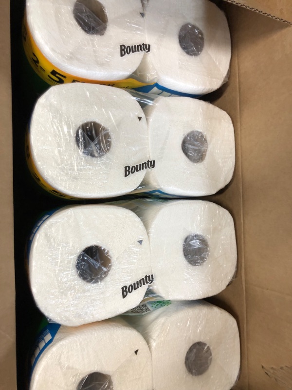 Photo 4 of Bounty Quick Size Paper Towels, White, 4 Packs Of 2 Family Rolls = 8 Family Rolls