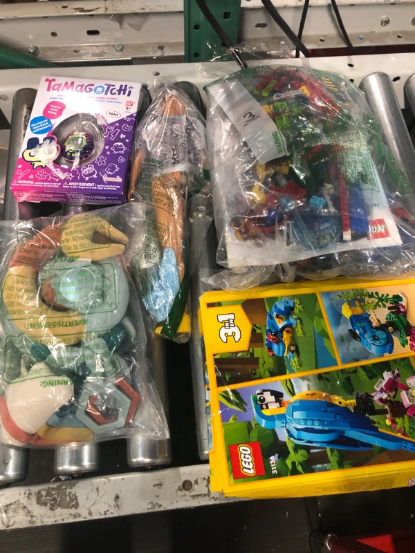 Photo 4 of ***NON REFUNDABLE****
ASSORTED BUNDLE OF TOYS