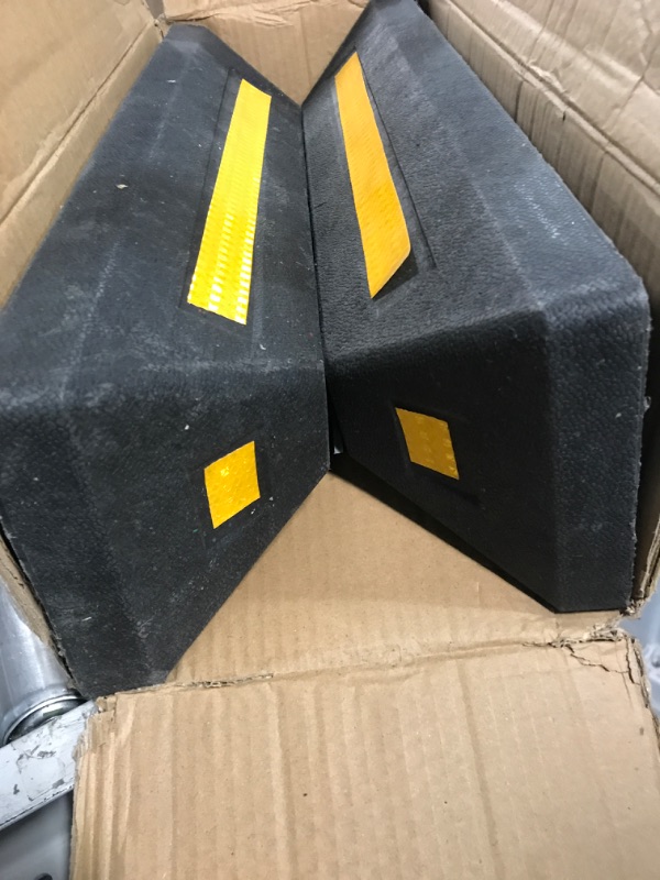 Photo 4 of Biowina Parking Block,Heavy Duty Rubber Curb Parking Target 2pack