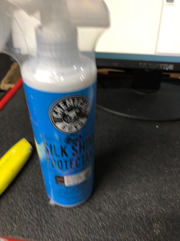 Photo 1 of Chemical Guys TVD_109_16 Silk Shine Spray-able Dry-To-The-Touch Dressing 