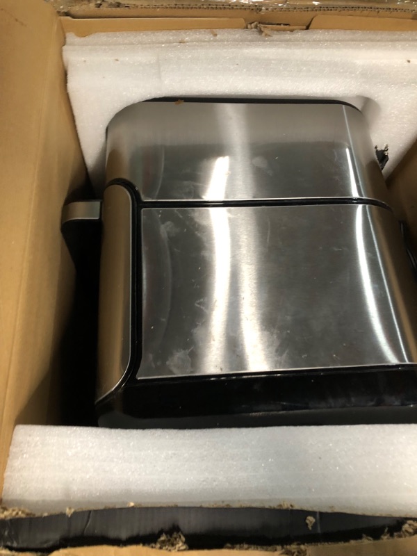 Photo 4 of ***HEAVILY USED AND DIRTY - MISSING PARTS***
Instant Vortex Pro Air Fryer, 10 Quart, 9-in-1 Rotisserie and Convection Oven, From the Makers of Instant Pot