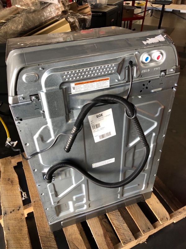 Photo 3 of (READ NOTES) Whirlpool - 5.2 Cu. Ft. High Efficiency Smart Top Load Washer with 2 in 1 Removable Agitator - Chrome Shadow
