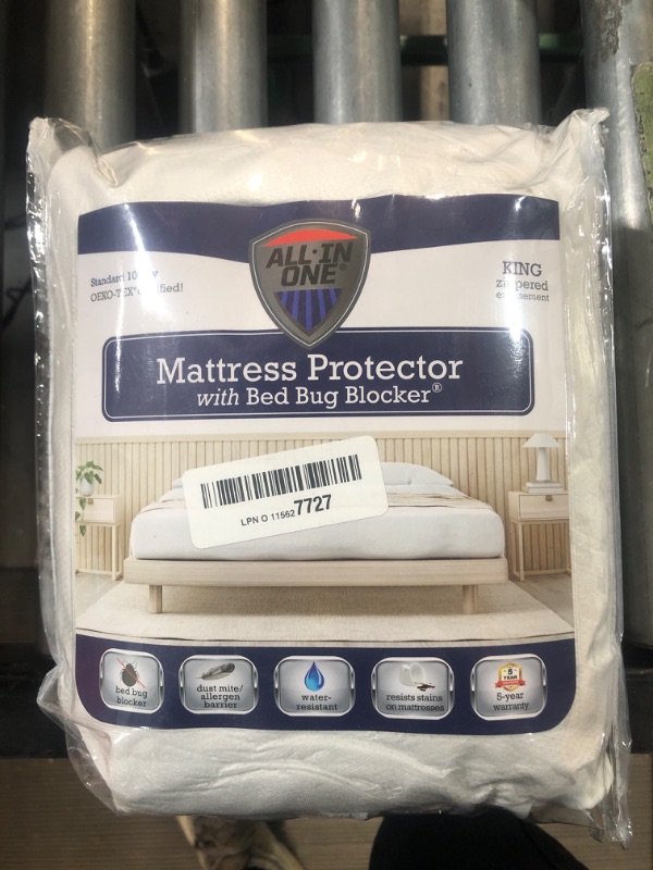 Photo 2 of (READ NOTES) Original Bed Bug Blocker Zippered Mattress Protector (King),White