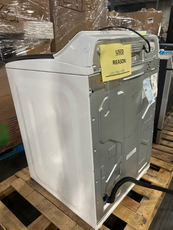 Photo 1 of Whirlpool 4.7-cu ft High Efficiency Agitator Top-Load Washer (White)