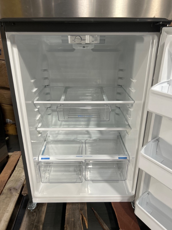 Photo 5 of Frigidaire Garage-Ready 18.3-cu ft Top-Freezer Refrigerator (Easycare Stainless Steel)