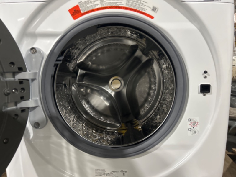 Photo 7 of Samsung 4.5-cu ft High Efficiency Stackable Front-Load Washer (White) ENERGY STAR