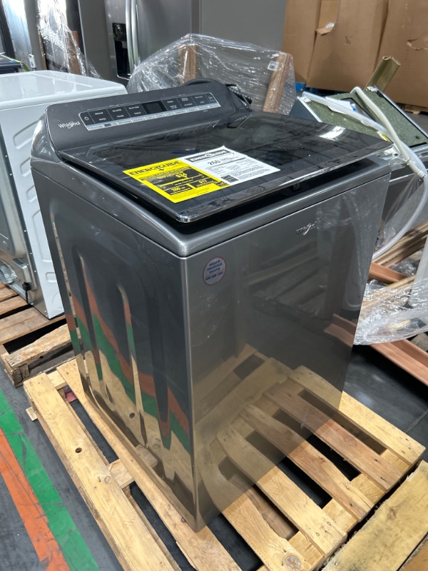 Photo 1 of Whirlpool Smart Capable w/Load and Go 5.3-cu ft High Efficiency Impeller and Agitator Smart Top-Load 