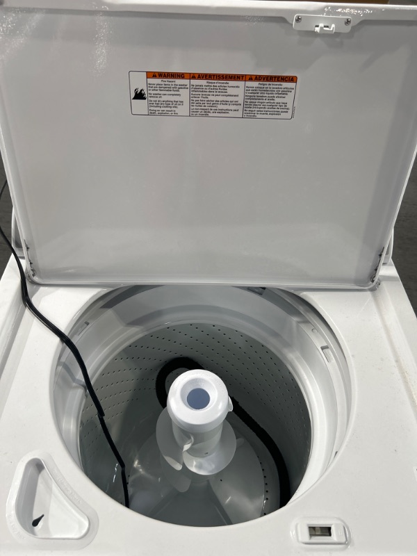 Photo 6 of Whirlpool 3.5-cu ft High Efficiency Agitator Top-Load Washer (White)