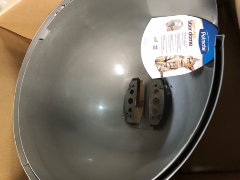 Photo 3 of 
Petmate Booda Clean Step Cat Litter Box Dome