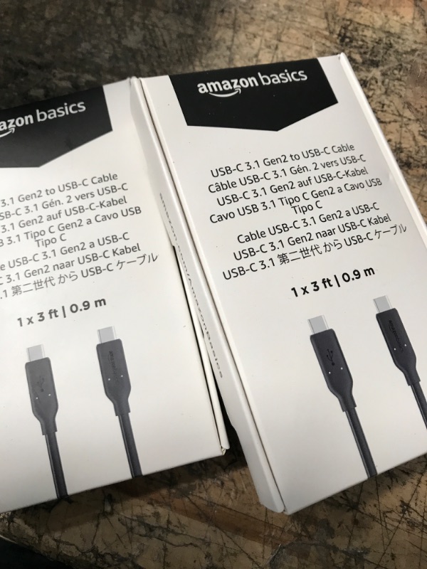 Photo 2 of 2 Amazon Basics Fast Charging 60W USB-C3.1 Gen2 to USB-C Cable - 3-Foot, Black for Laptop